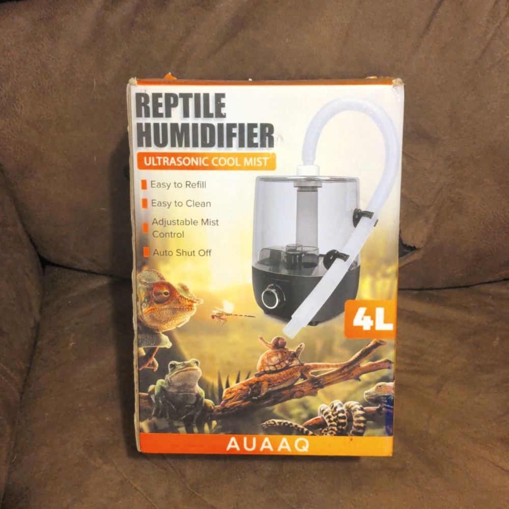 Reptile dehumidifier